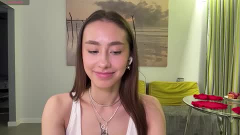 Stella online show from February 19, 7:43 pm