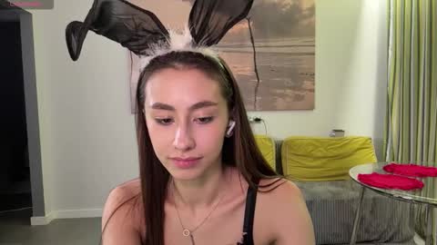 Stella online show from February 26, 7:46 pm