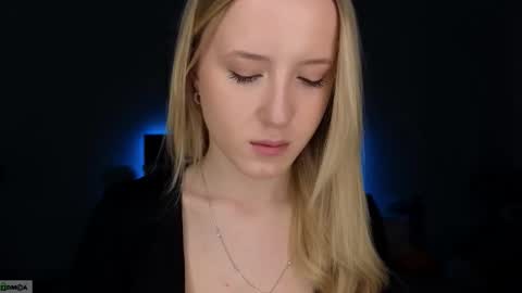 Snapshot of adele_armas chatting on February 8, 8:45 pm Adele online show from February 8, 8:45 pm