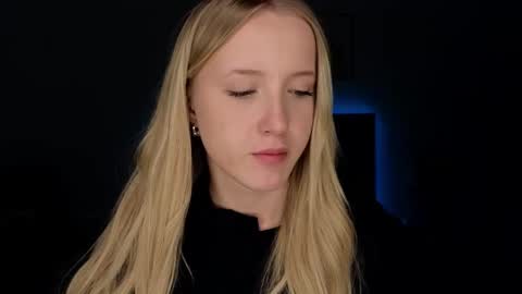 Adele online show from April 9, 9:31 pm