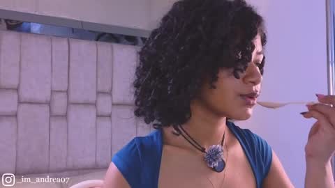 Andrea online show from April 12, 12:10 pm