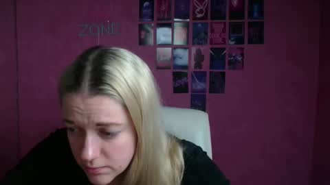 Adele online show from November 16, 12:22 pm