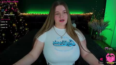 Snapshot of adele_sugar chatting on December 20, 5:47 am Your Adele online show from December 20, 5:47 am