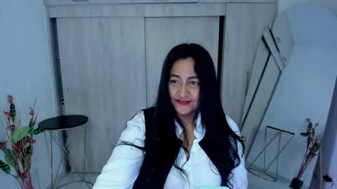 Carolina online show from June 2, 10:39 am
