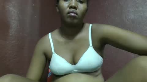 adelealy online show from February 24, 9:21 am