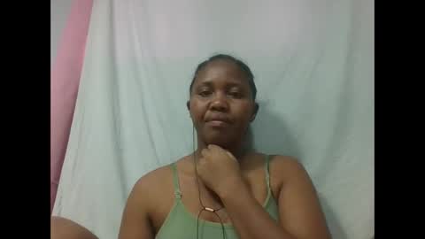 adelealy online show from October 11, 8:35 am