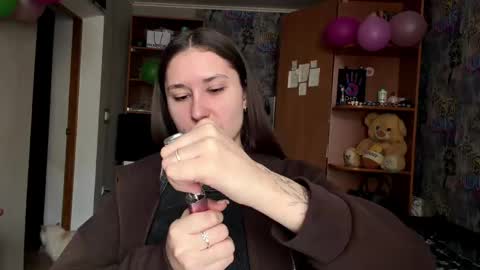 Poly online show from March 18, 9:12 am