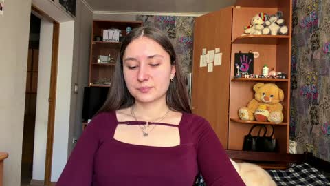 Poly online show from April 2, 11:08 am