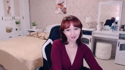 Snapshot of adelemoran chatting on March 6, 8:27 pm AdeleMoran online show from March 6, 8:27 pm