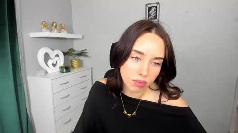 Snapshot of adelesolo chatting on February 20, 6:26 am Adele online show from February 20, 6:26 am