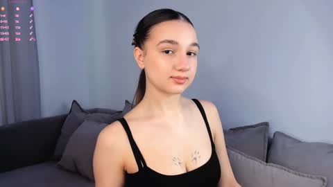 adelexx_zll online show from February 20, 5:15 am