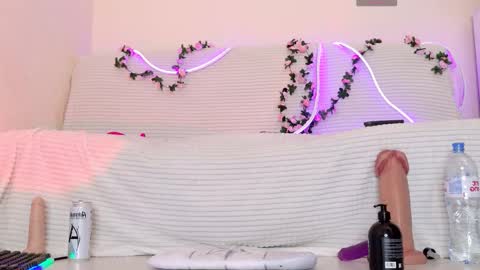 Adelika online show from February 28, 8:43 pm