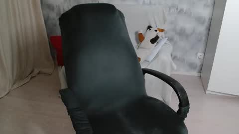 adelinalawson online show from February 10, 1:48 pm