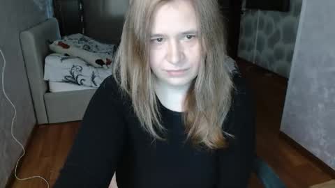 Snapshot of adelinalawson chatting on May 10, 9:14 am adelinalawson online show from May 10, 9:14 am