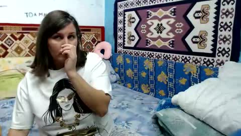Larisa online show from October 4, 11:30 am