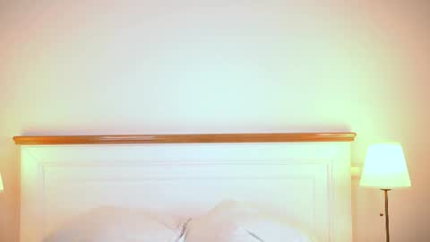 Snapshot of adelineking chatting on June 25, 1:38 am Ade online show from June 25, 1:38 am