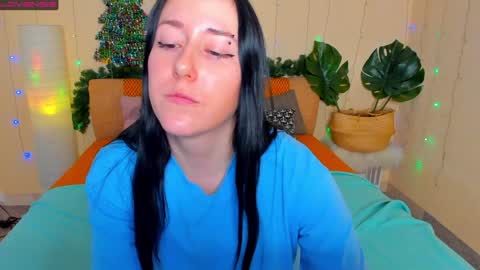 Adel online show from December 19, 7:07 am