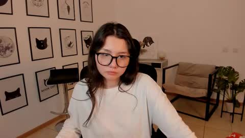 Snapshot of adelleb chatting on February 3, 9:50 pm Your sweet girl online show from February 3, 9:50 pm