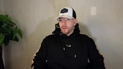 Ades online show from October 11, 11:53 am