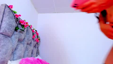   online show from February 18, 10:14 pm