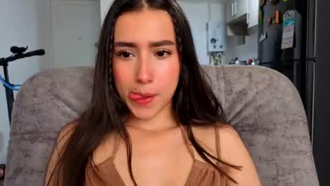 Snapshot of adhara_kitten chatting on June 12, 1:43 pm Adhara online show from June 12, 1:43 pm