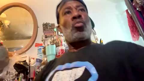 adick_ting online show from October 22, 2:50 pm