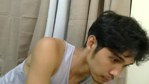 Snapshot of adios_amigo chatting on April 21, 12:00 pm Amigo online show from April 21, 12:00 pm
