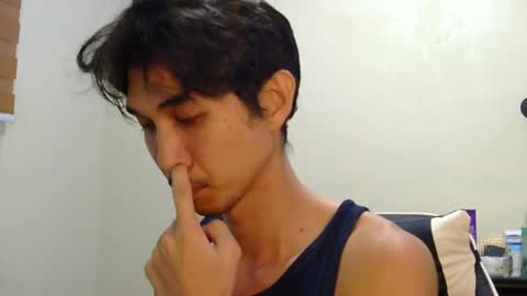 Snapshot of adios_amigo chatting on May 14, 1:29 pm Amigo online show from May 14, 1:29 pm