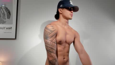 Snapshot of adonis_dlh chatting on January 8, 5:16 am Adonis online show from January 8, 5:16 am