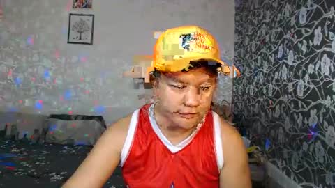 Snapshot of adorableasianboy chatting on April 5, 4:09 am adorableasianboy online show from April 5, 4:09 am