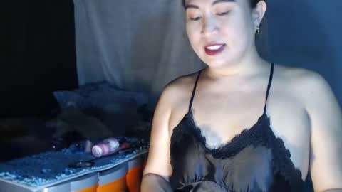 Snapshot of adorablekim69 chatting on March 2, 8:21 am MsKim online show from March 2, 8:21 am