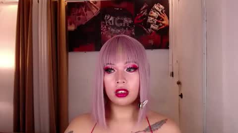 Snapshot of adorabletsforyouxx chatting on June 4, 10:38 pm adorabletsforyouxx online show from June 4, 10:38 pm