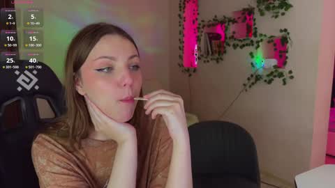 Snapshot of adrean_sofi chatting on May 27, 3:36 am adrean_sofi online show from May 27, 3:36 am