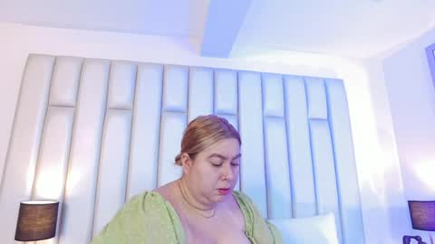 ANDREA PEREZ online show from March 30, 11:33 am