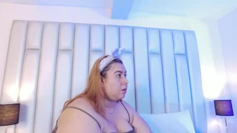 Snapshot of adreeaperez1 chatting on April 28, 1:27 pm ANDREA PEREZ online show from April 28, 1:27 pm