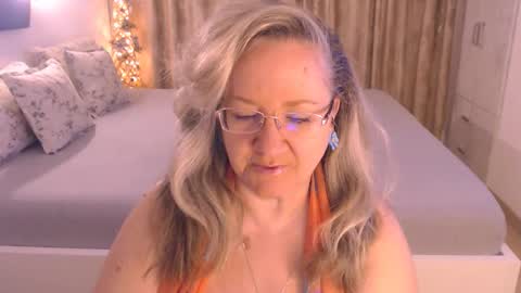 Cryna online show from April 15, 4:41 am