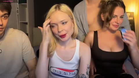 Snapshot of adrenaline_lush chatting on May 3, 11:22 pm Dorothy Mayfield online show from May 3, 11:22 pm