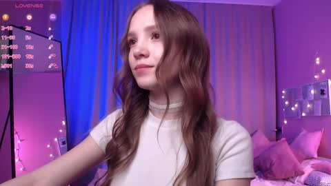Snapshot of adria_arjona chatting on May 9, 7:46 am Eva online show from May 9, 7:46 am