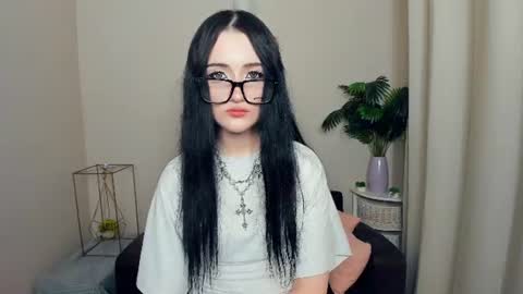 Snapshot of adriamascioli chatting on July 8, 6:56 pm Eva online show from July 8, 6:56 pm