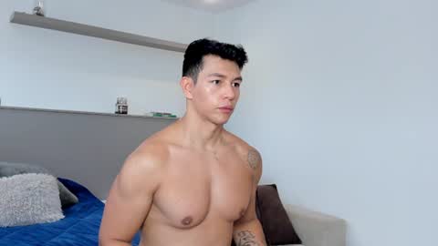 Snapshot of adrian_del_mar chatting on July 1, 3:45 pm Adrian del Mar online show from July 1, 3:45 pm