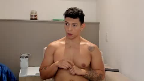 Snapshot of adrian_del_mar chatting on July 3, 8:37 pm Adrian del Mar online show from July 3, 8:37 pm