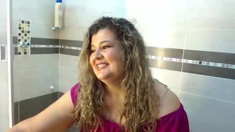 ADRIANA online show from April 8, 8:20 pm