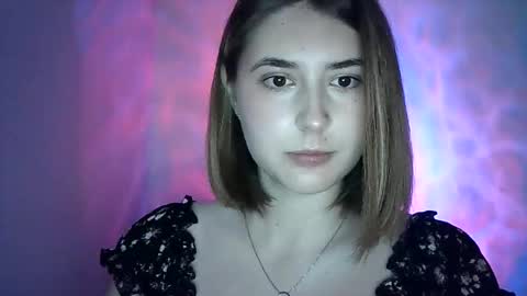Snapshot of adrianabliss_ chatting on September 19, 7:54 am adrianabliss_ online show from September 19, 7:54 am