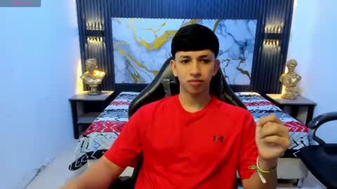 Snapshot of adrianfranko chatting on June 20, 1:36 pm Adrian Franco online show from June 20, 1:36 pm