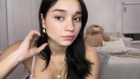 Snapshot of adriannarodriguez chatting on January 28, 5:22 am Adrianna online show from January 28, 5:22 am