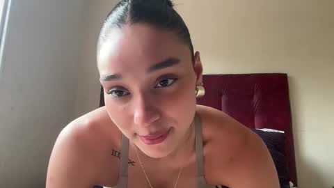 Snapshot of adriannarodriguez chatting on February 28, 5:26 pm Adrianna online show from February 28, 5:26 pm