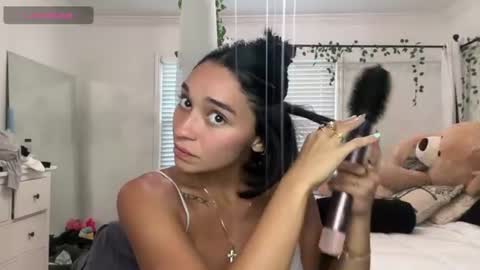 Snapshot of adriannarodriguez chatting on July 3, 12:17 am Adrianna online show from July 3, 12:17 am