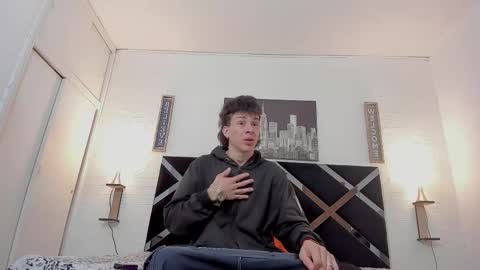 Snapshot of adriano_bigcock chatting on October 16, 3:07 am Adrian online show from October 16, 3:07 am