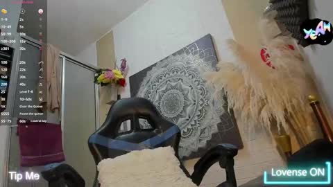 Snapshot of adriano_bigcock chatting on February 17, 3:14 am Adrian online show from February 17, 3:14 am