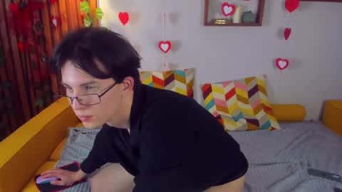 adrianoaubert online show from February 18, 4:05 pm